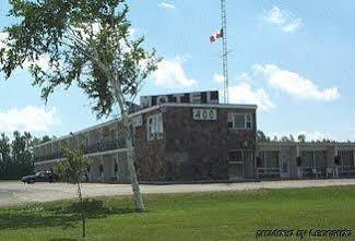 Motel 400 Cookstown Bagian luar foto
